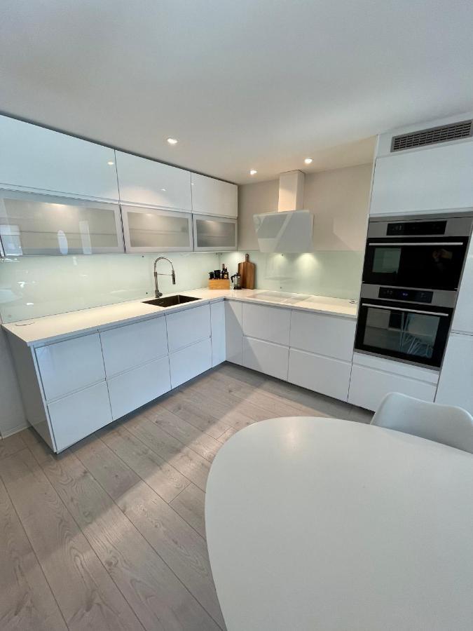 Luxury Apartement Close To City Centre With Free Parking Tromso Exterior photo